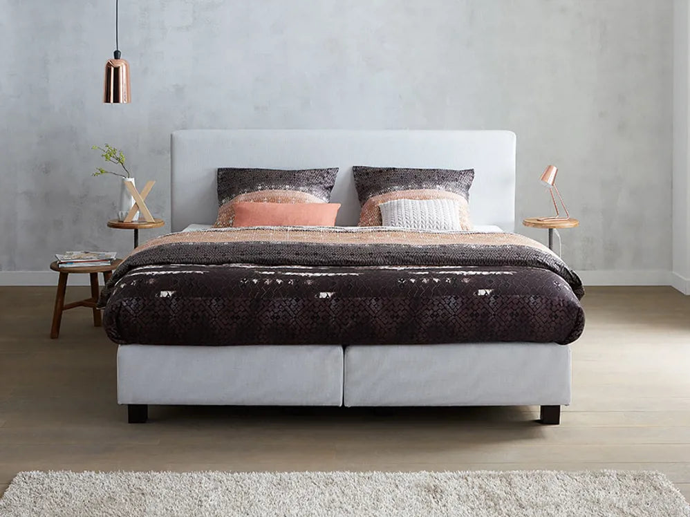 Boxspring Earth