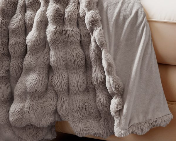 Pom Rabbit Fur plaid Taupe/Rose 150 x 200  – Superzacht & Luxe