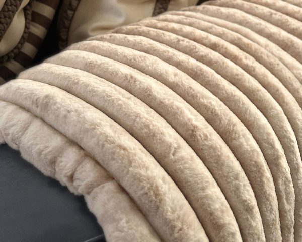 Rib Rabbit Fur plaid Zand 150 x 200  – Superzacht & Luxe