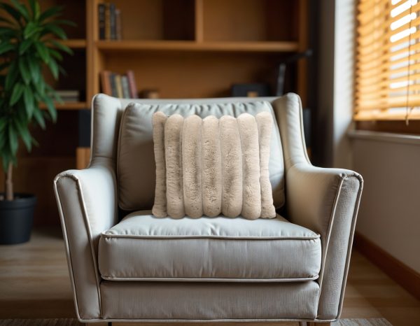 Rib Rabbit Fur Sierkussen Zand 50 x 50 – Luxe & Zacht