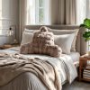 Bedrest Pompom Taupe 34 x 50 – Luxe comfort en stevige ondersteuning