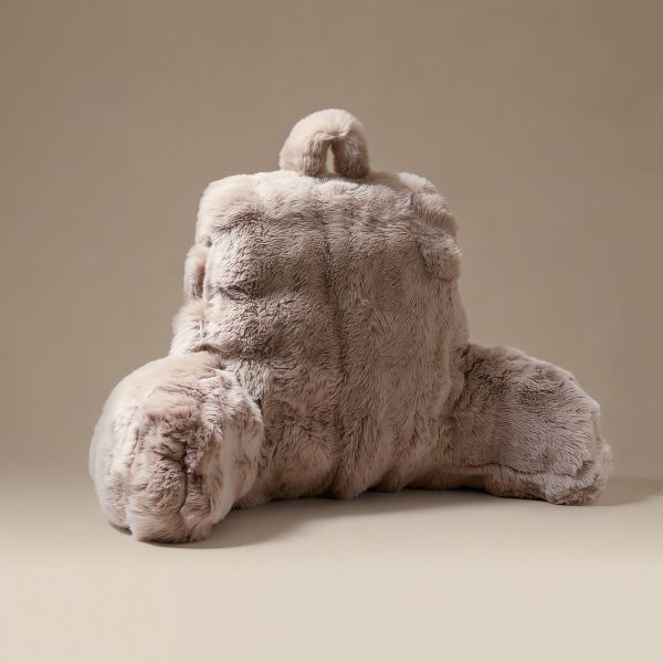 Bedrest Pompom Taupe 34 x 50 – Luxe comfort en stevige ondersteuning
