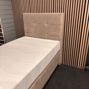 Afbeelding van WhatsApp op 2025-12-12 om 10.21.19_ffa449fa Boxspring Oslo 90x200