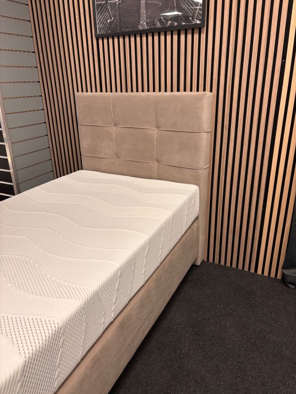 Afbeelding van WhatsApp op 2025-12-12 om 10.21.19_ffa449fa Boxspring Oslo 90x200