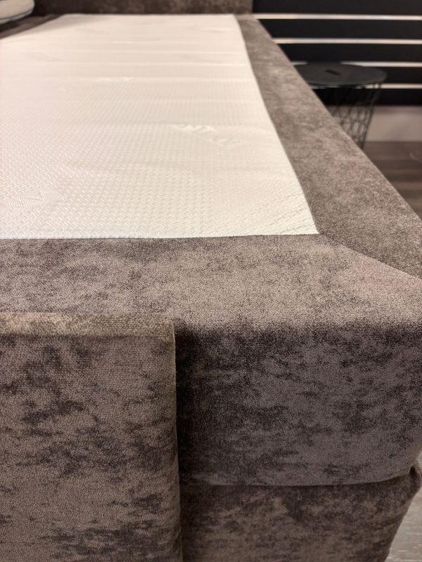 Afbeelding van WhatsApp op 2025-12-12 om 10.21.14_b645a03e Boxspring Oslo 180x200 Electrisch