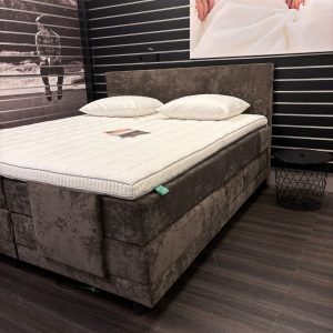 Afbeelding van WhatsApp op 2025-12-12 om 10.21.14_dc99b516 Boxspring Oslo 180x200 Electrisch