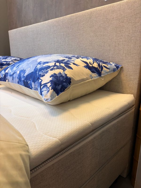 WhatsApp Image 2026-03-10 at 10.52.08 Boxspring Student 160x200