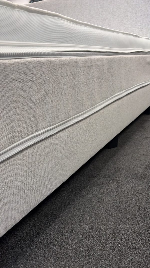 WhatsApp Image 2026-06-13 at 11.30.22 Boxspring Stundent 160x200cm (2x80x200 matrassen)