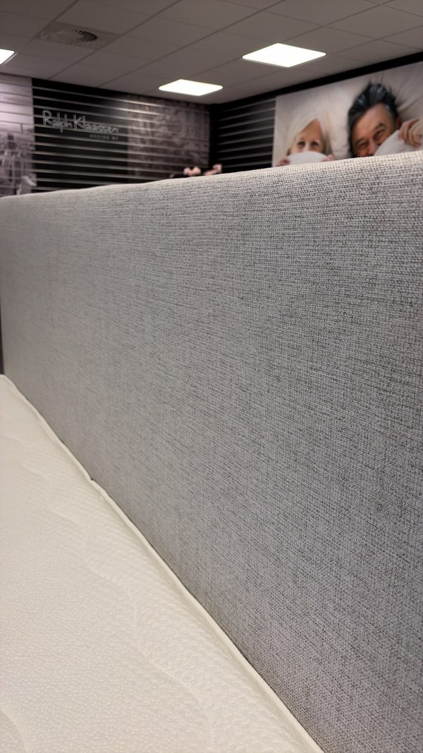 WhatsApp Image 2026-06-13 at 11.30.2379079 Boxspring Stundent 160x200cm (2x80x200 matrassen)