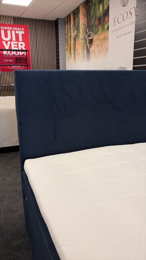WhatsApp Image 2026-06-13 at 11.30.23897 Boxspring Student 160x200cm (2x80x200 matrassen)