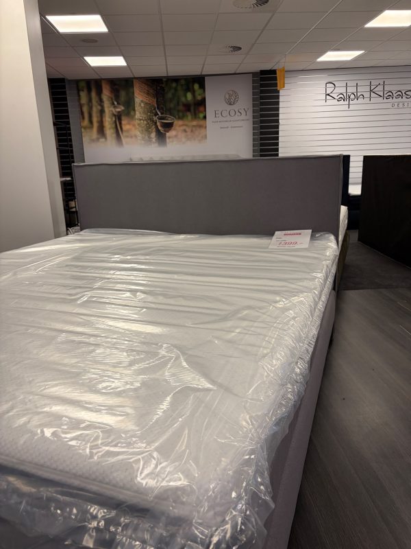 WhatsApp Image 2026-06-13 at 12.11.41e567 Boxspring Oslo 180x200cm (2x90x200 matrassen)